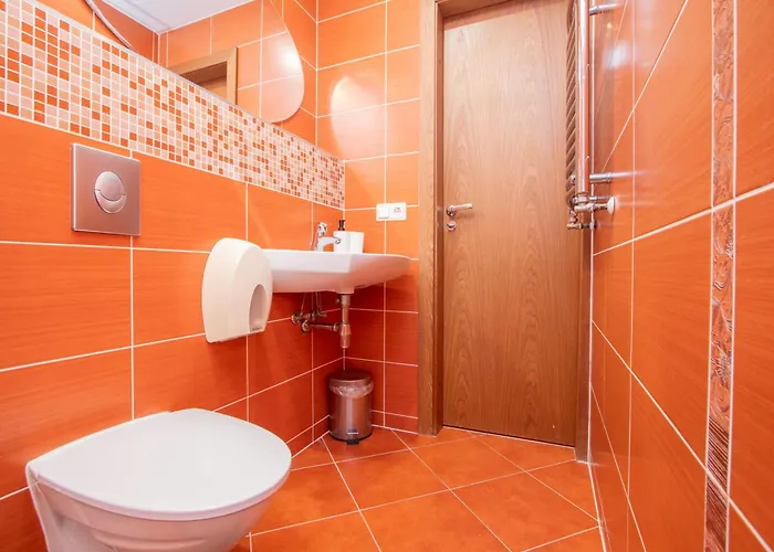 מלון דירות Plytu 9 פלאנגה